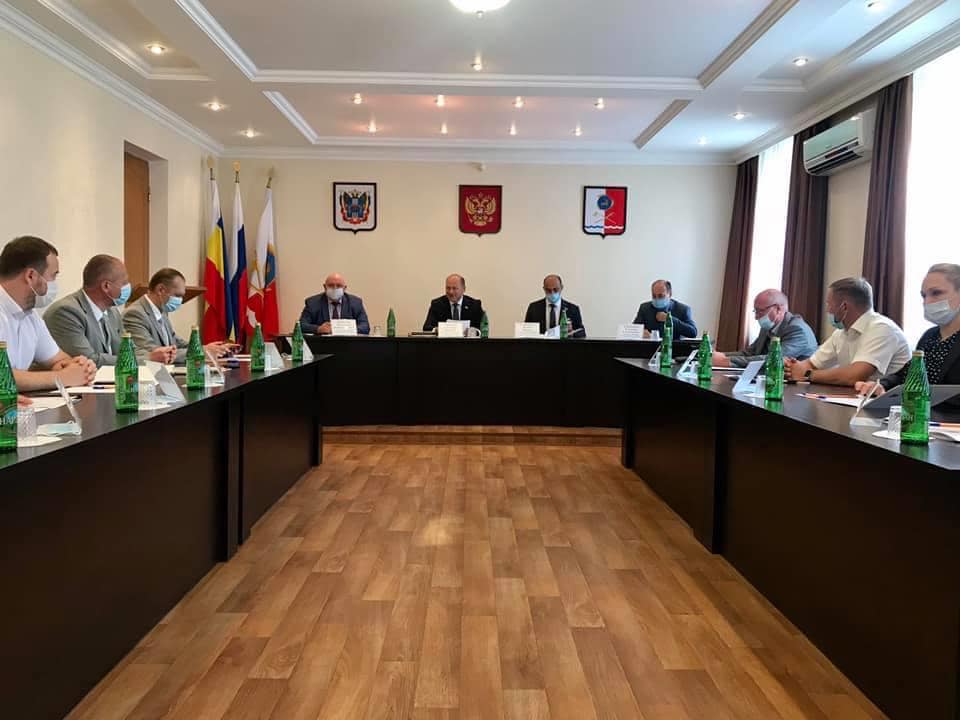 Заседание круглого стола комитета по строительству и ЖКХ Законодательного Собрания Ростовской области