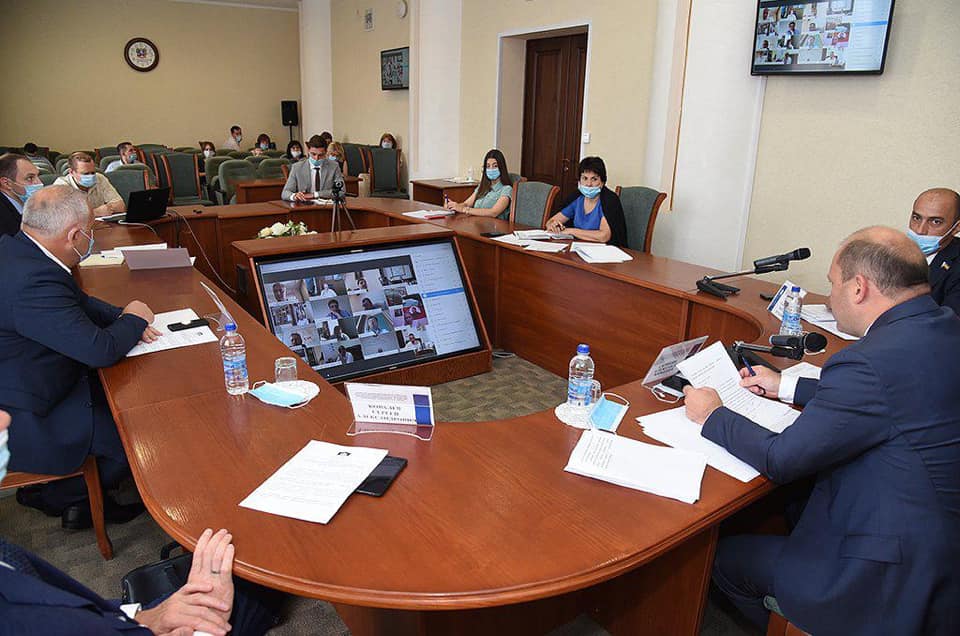 Заседание комитета по строительству и ЖКХ Законодательного собрания Ростовской области